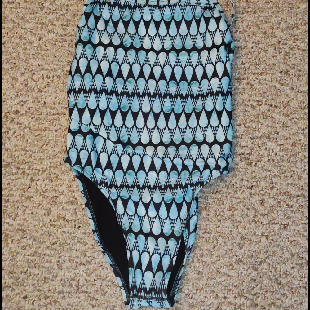 Jolyn Perry size 30